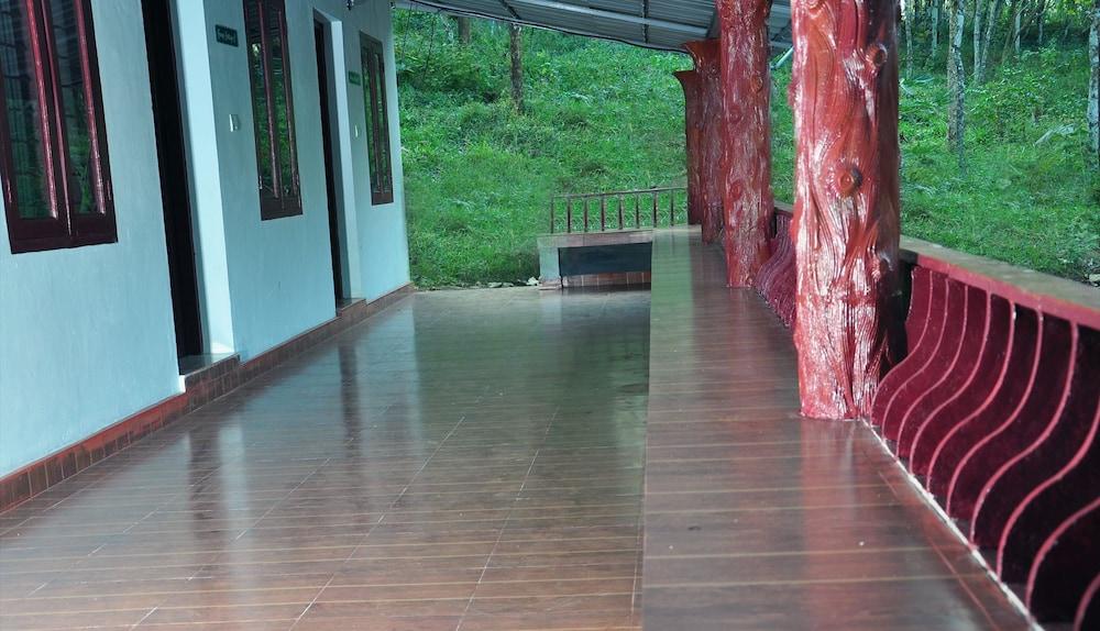 Punarjani Ayurvedic Resorts Ramakkalmedu Exterior photo